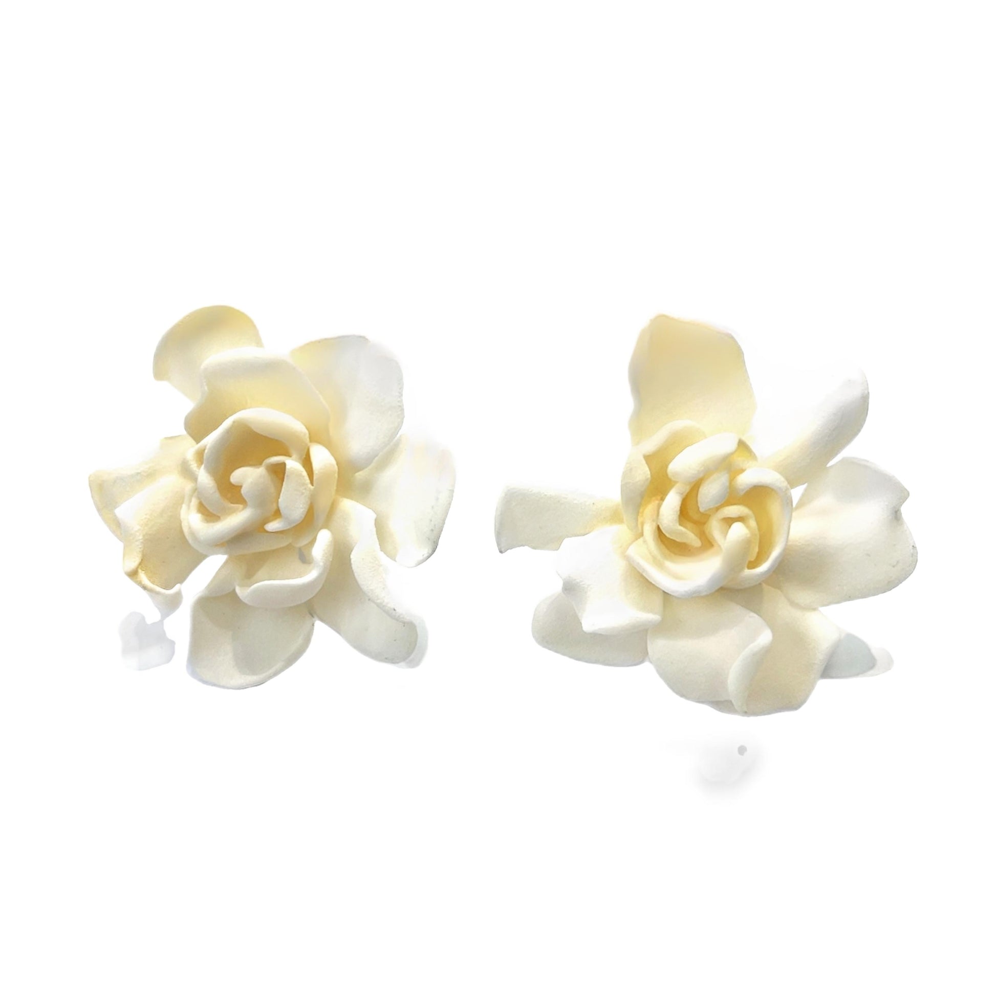 18k Yellow Gold  JAR 2000s Flower  Earrings white resin gardenia flower