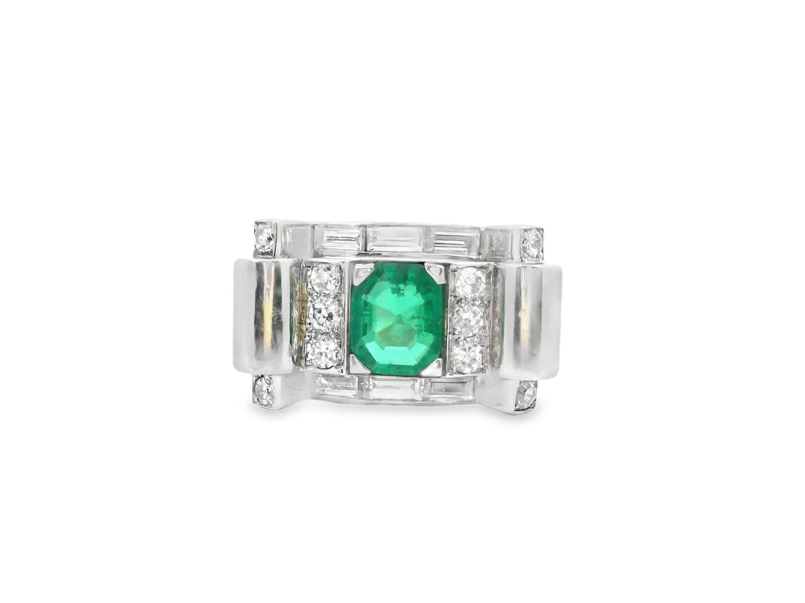 Platinum French 1940s Emerald Diamond  Ring  - 12.3GRAM -D1.17cts -E0.76cts