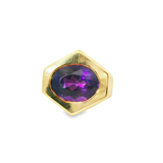 18k Yellow Gold   1970s Geometrical Amethyst  Ring  - 22.5GRAM